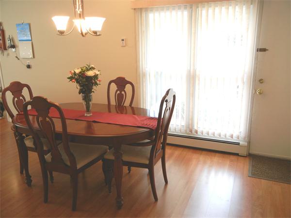 79 Gregory Road Framingham, MA 01701 - Photo 4 of 23