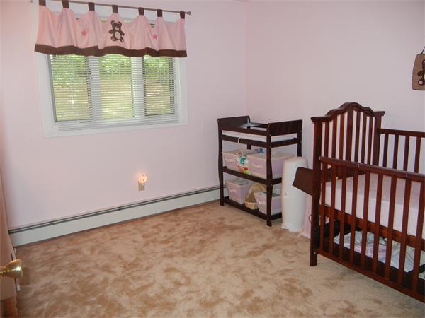 79 Gregory Road Framingham, MA 01701 - Photo 10 of 23