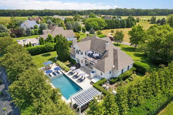 $3,200,000 | 2675 Laurel Trail, Laurel, NY 11948
