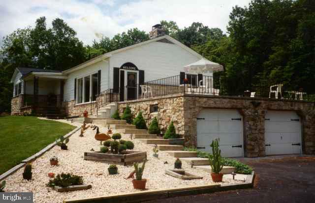450 Hilltop Road York Springs, PA 17372 - Photo 7 of 9 Gallery Image 7