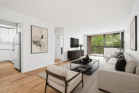 $525,000 | 2 Bay Club Drive, Unit 6F | Bay Terrace