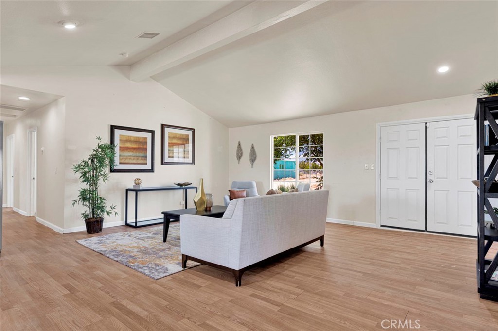 32480 Wren Road Lucerne Valley, CA 92356 - Photo 2 of 55