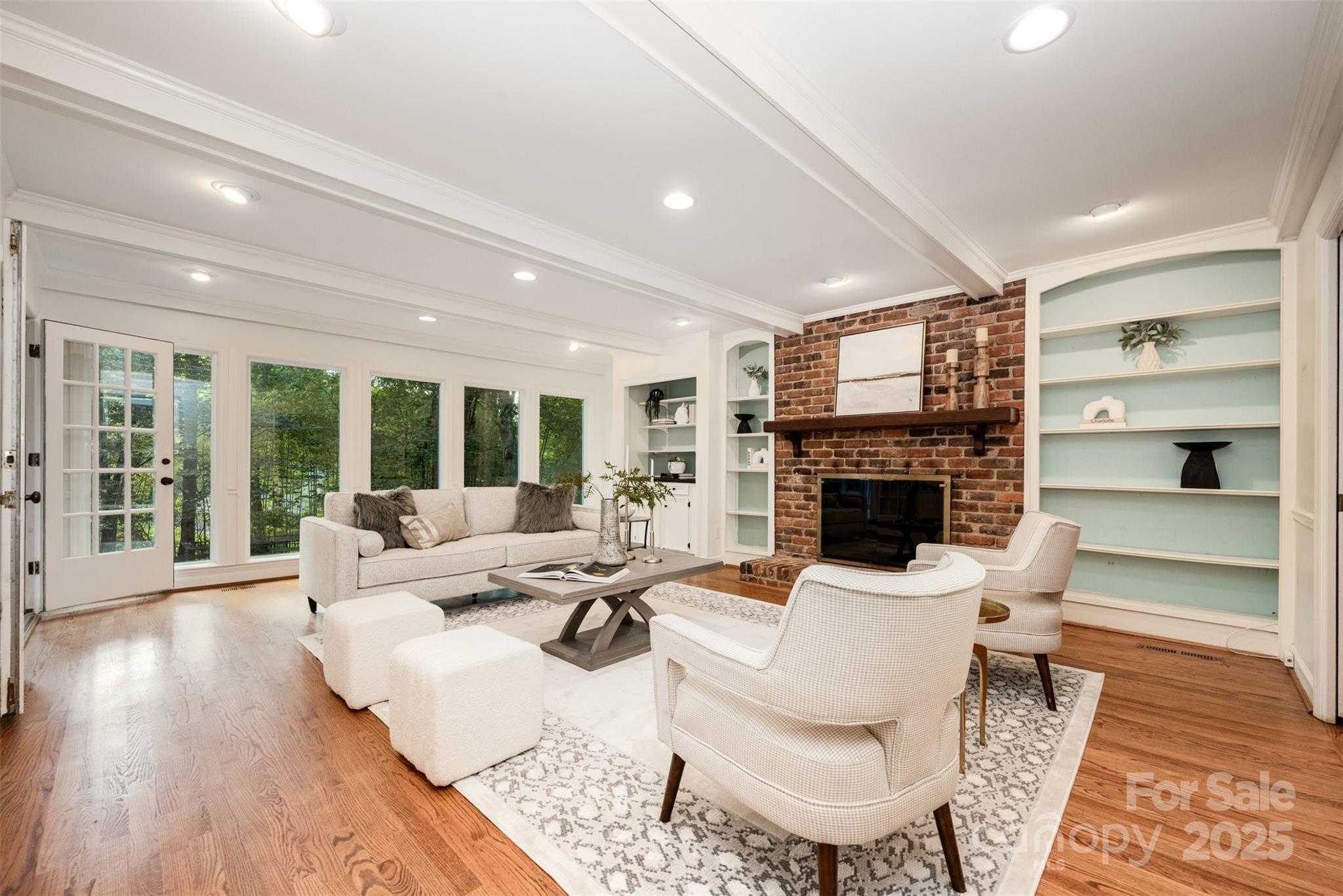 3523 Foxridge Road Charlotte, NC 28226 - Photo 2 of 29 Gallery Image 2