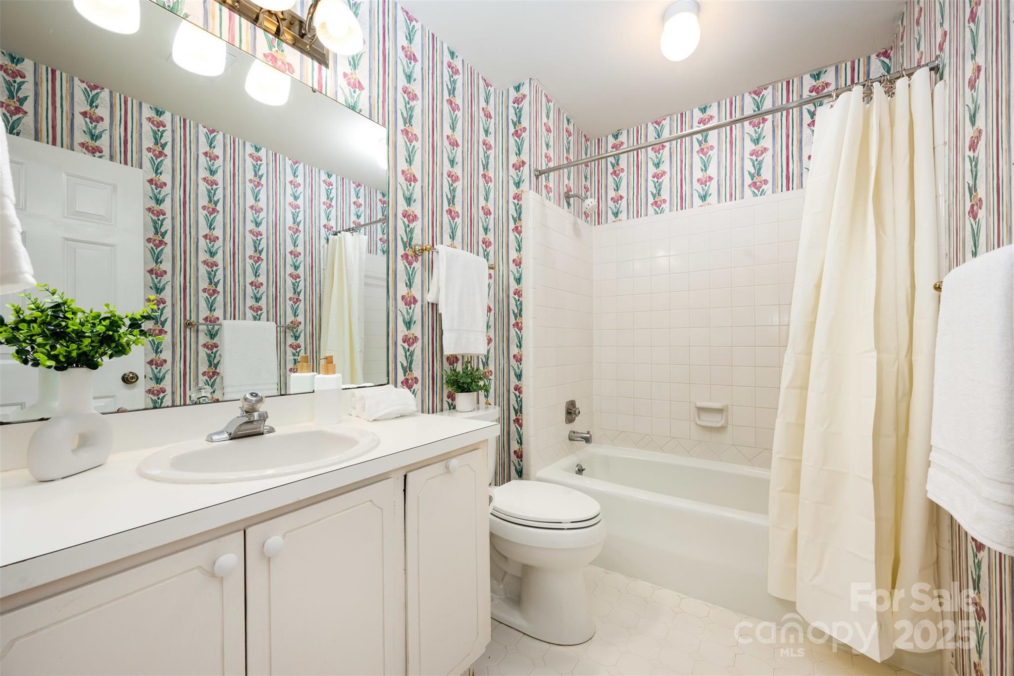 3523 Foxridge Road Charlotte, NC 28226 - Photo 23 of 29 Gallery Image 23