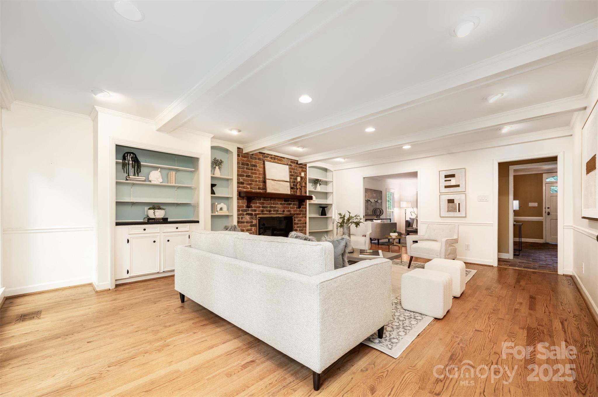 3523 Foxridge Road Charlotte, NC 28226 - Photo 4 of 29 Gallery Image 4