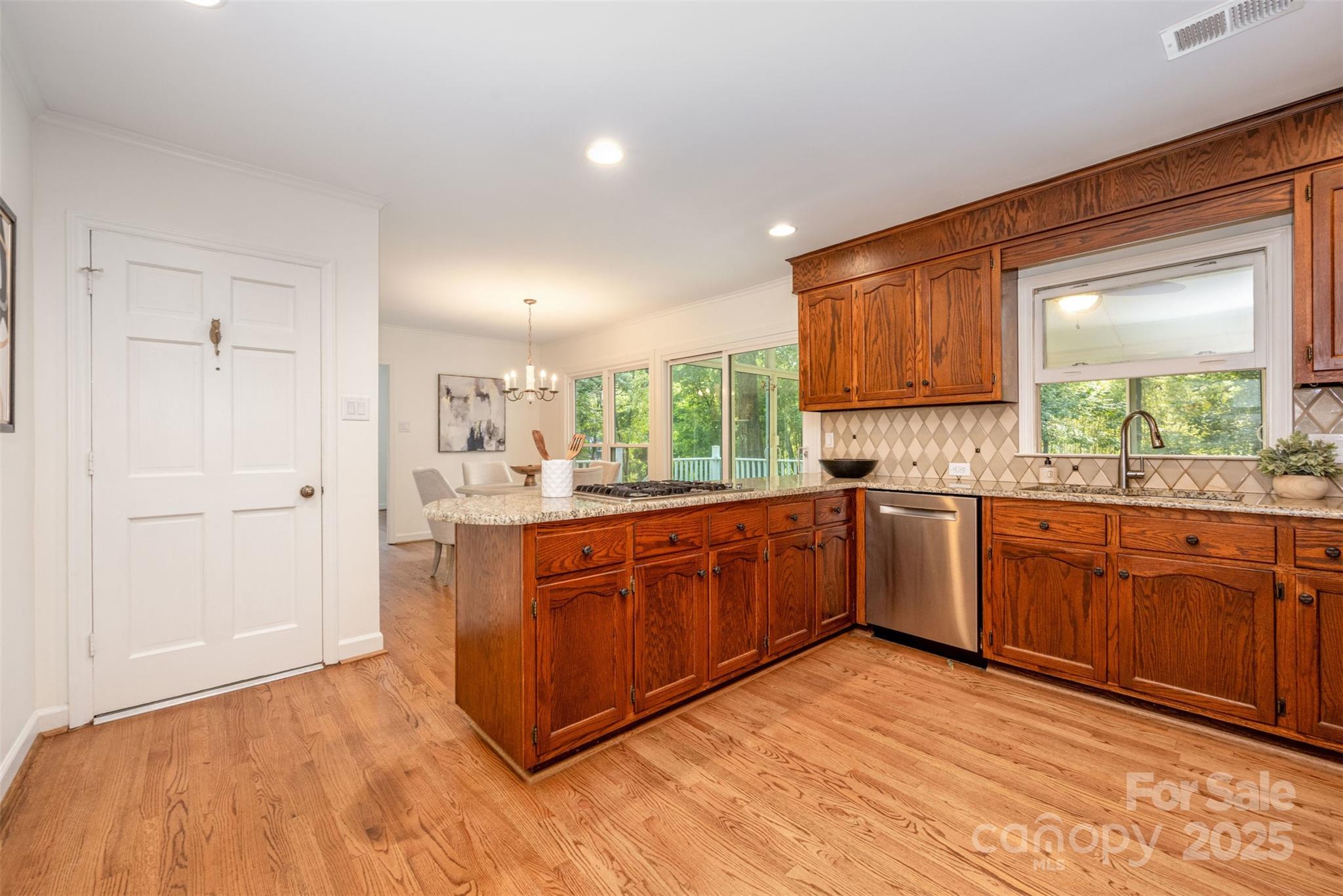 3523 Foxridge Road Charlotte, NC 28226 - Photo 8 of 29 Gallery Image 8