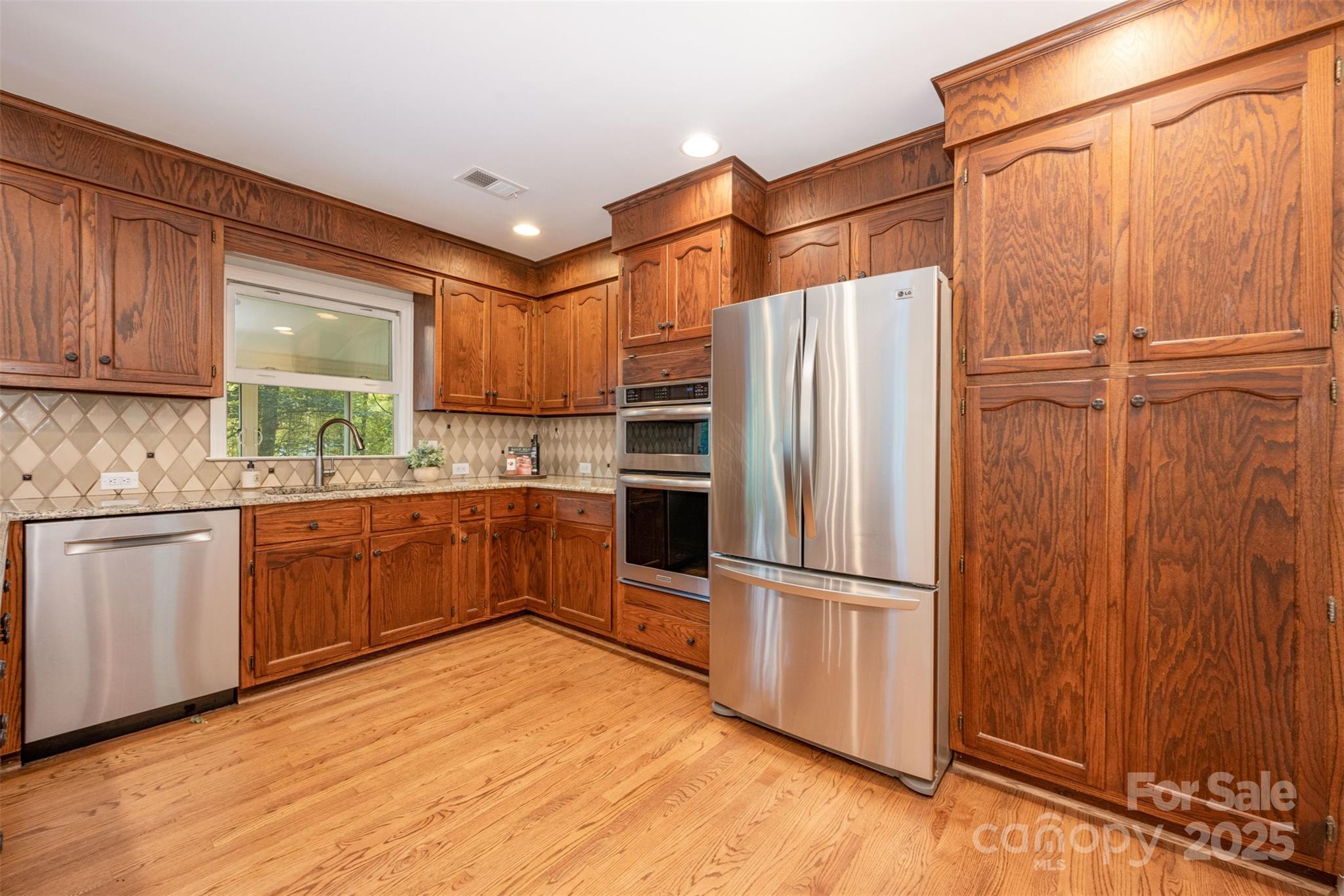 3523 Foxridge Road Charlotte, NC 28226 - Photo 9 of 29 Gallery Image 9