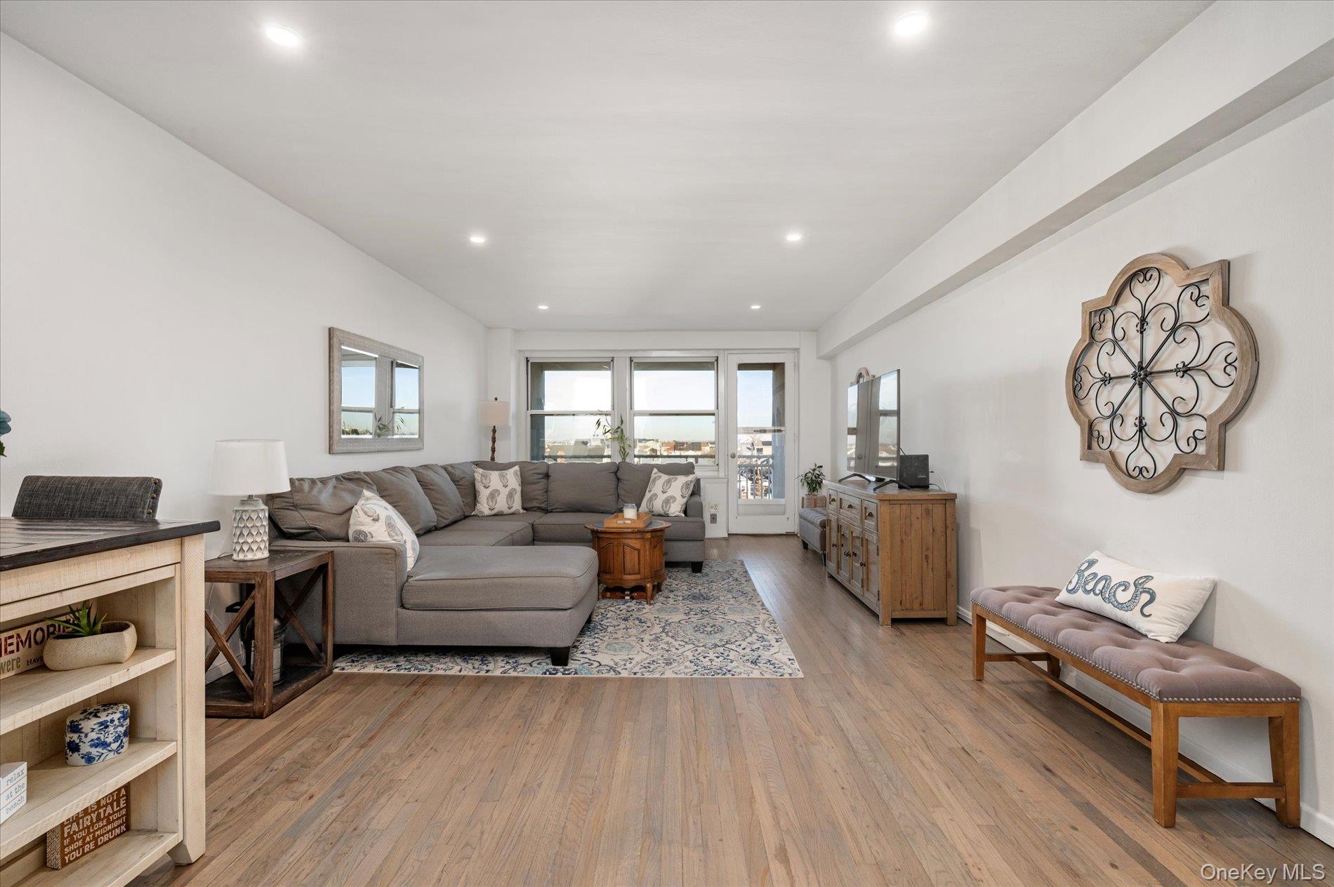 711 Shore Road, Unit 3C Long Beach, NY 11561 - Photo 3 of 23