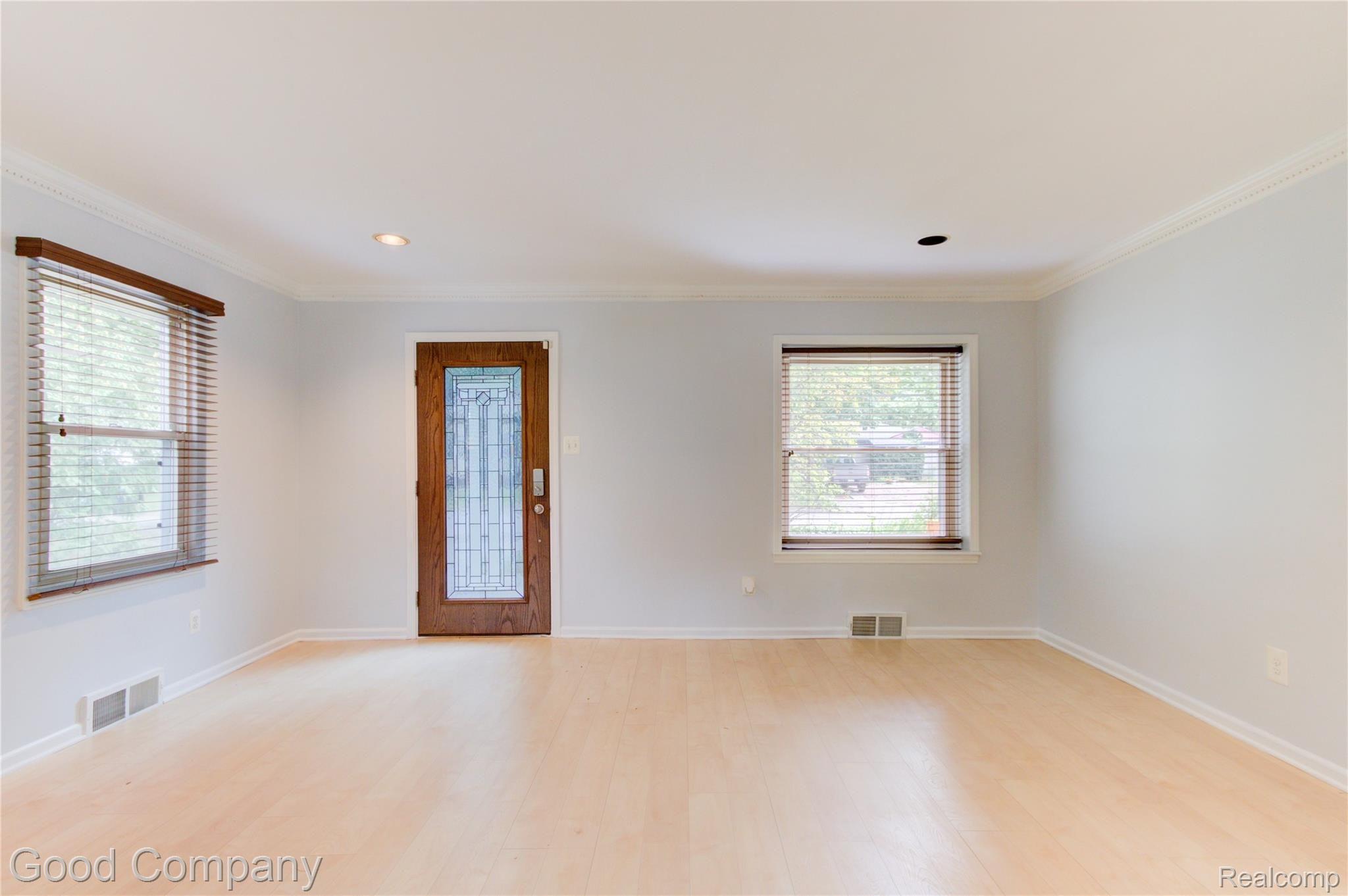 217 Stratford Road Ferndale, MI 48220 - Photo 11 of 43 217 Stratford Rd.-08
