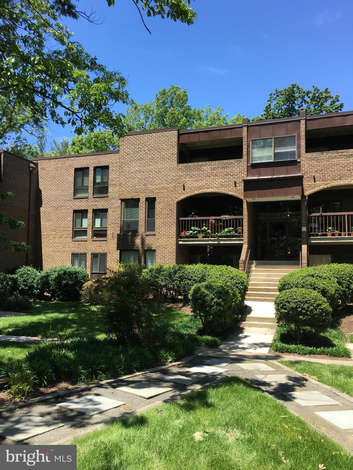 11200 Chestnut Grove Square, Unit 201 Reston, VA 20190 - Photo 1 of 6 Welcome Home!