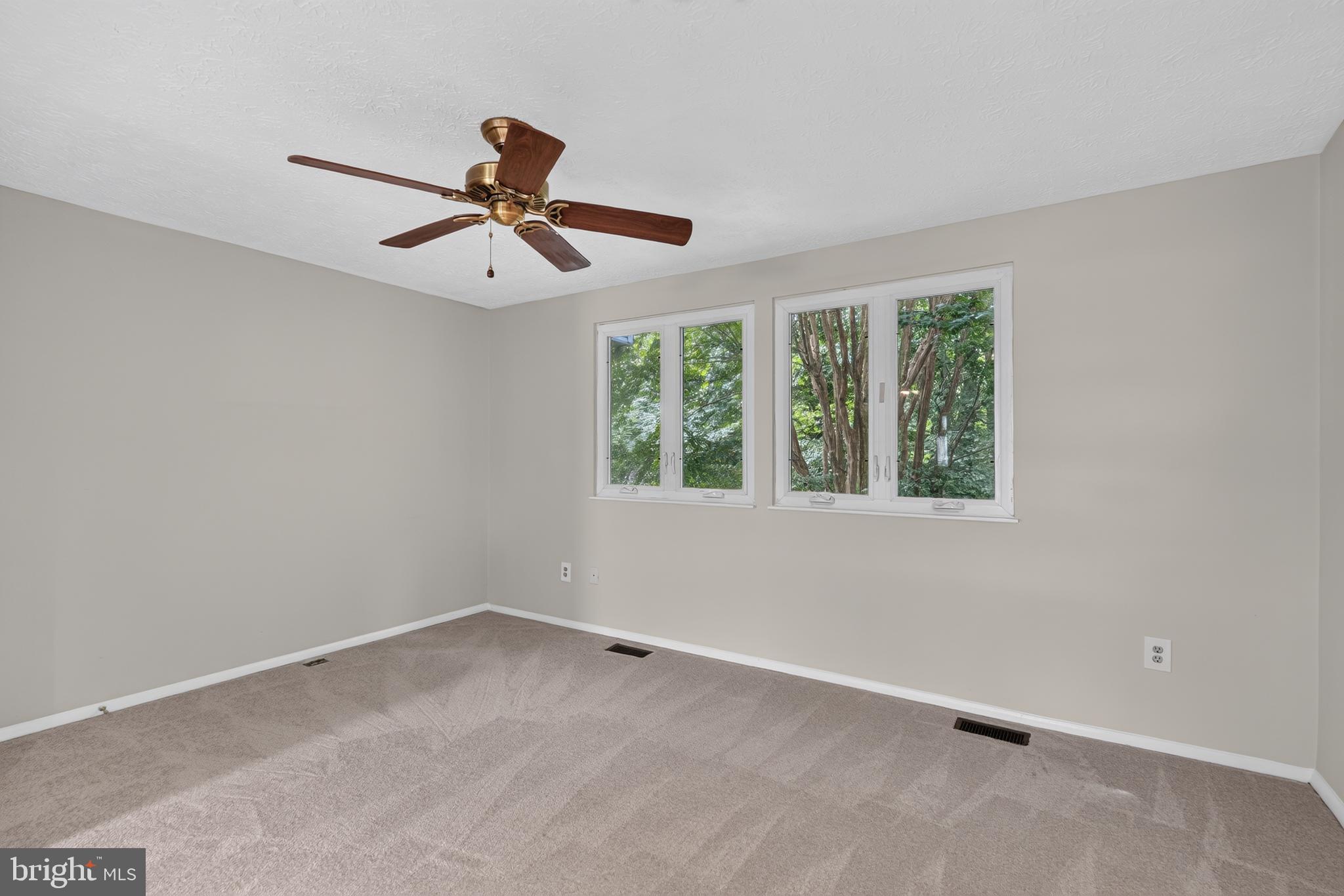 6313 Sunset Terrace Springfield, VA 22153 - Photo 10 of 27 Gallery Image 10