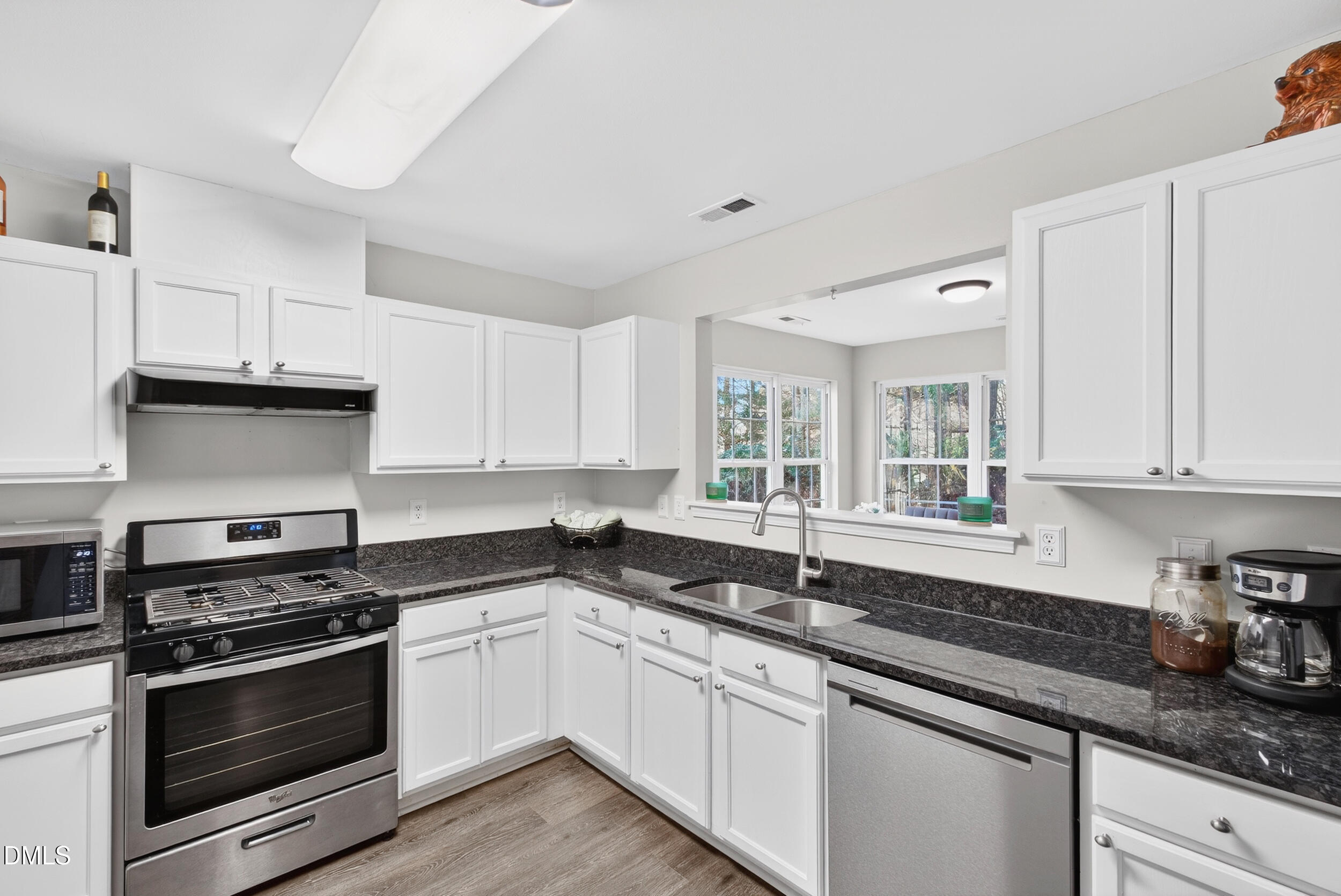 4908 Tapestry Terrace Durham, NC 27713 - Photo 11 of 31 DSC03873