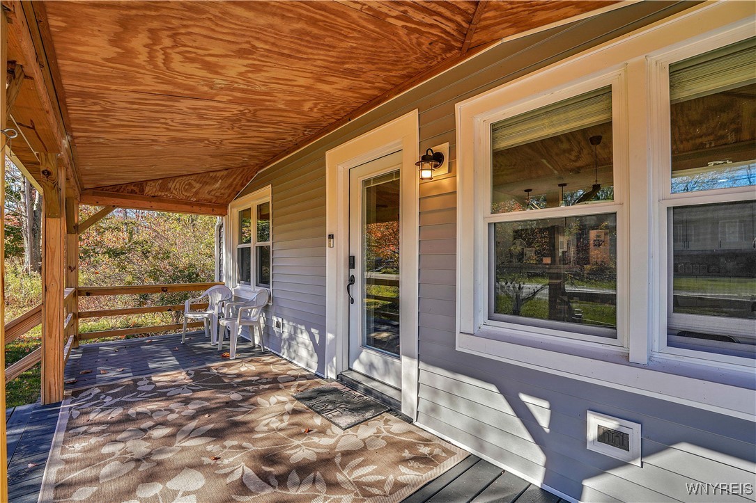 548 Herr Road Evans, NY 14006 - Photo 3 of 41