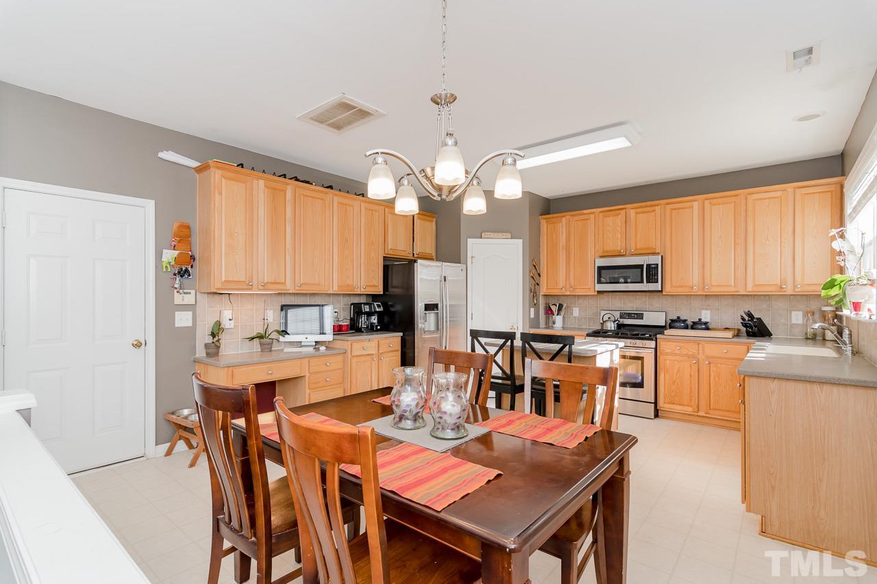 7701 Silver View Lane Raleigh, NC 27613 - Photo 13 of 25