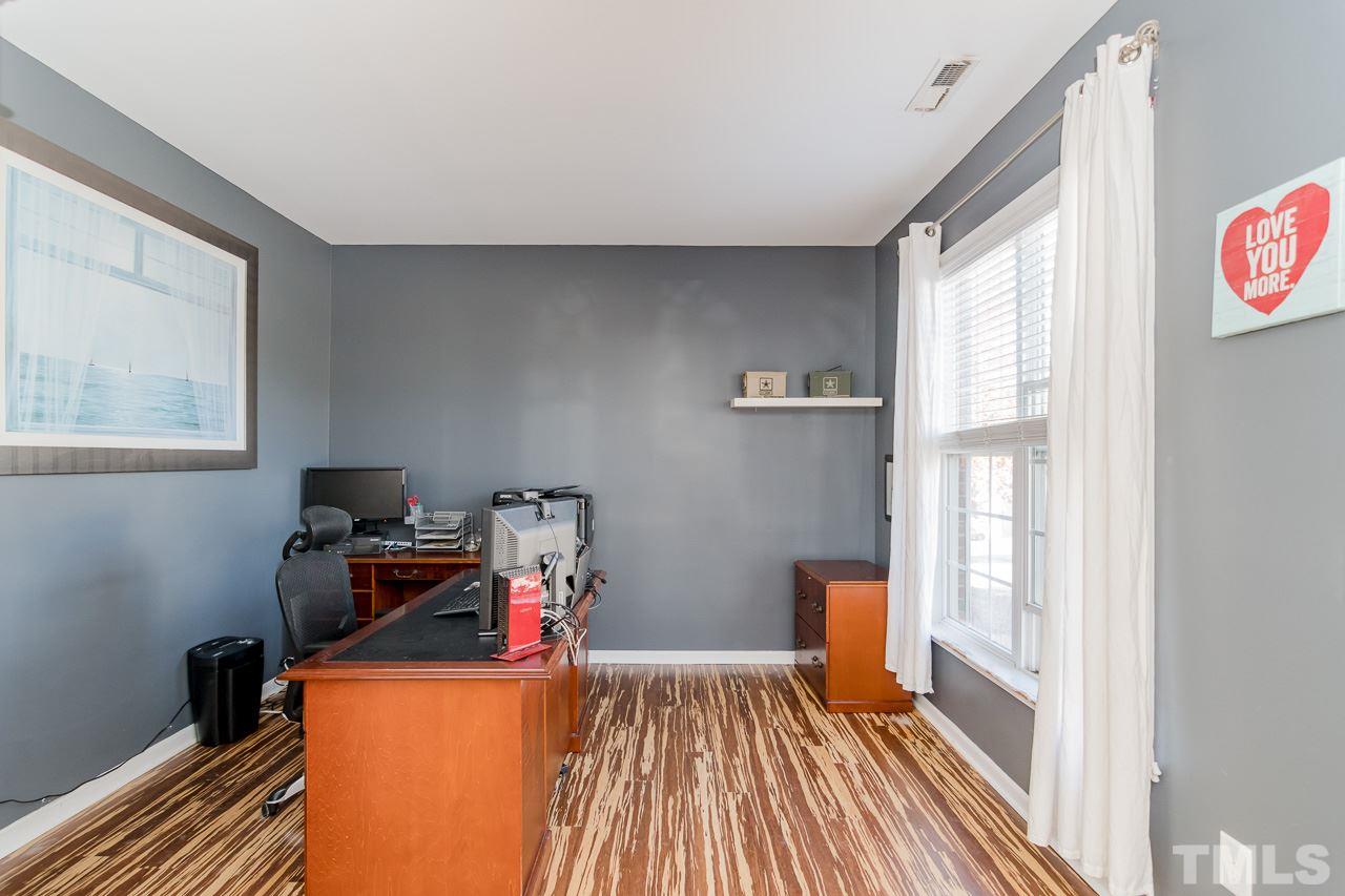 7701 Silver View Lane Raleigh, NC 27613 - Photo 6 of 25