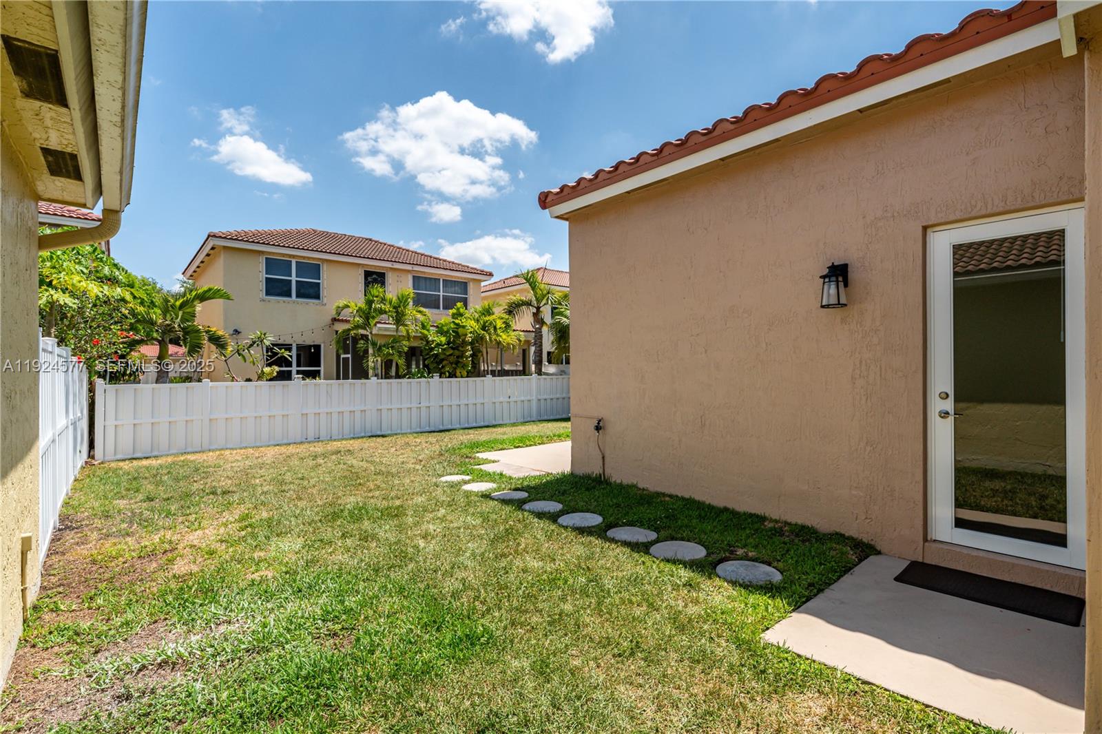 15130 Southwest 49th Court, Unit 15130 Davie, FL 33331 - Photo 24 of 25