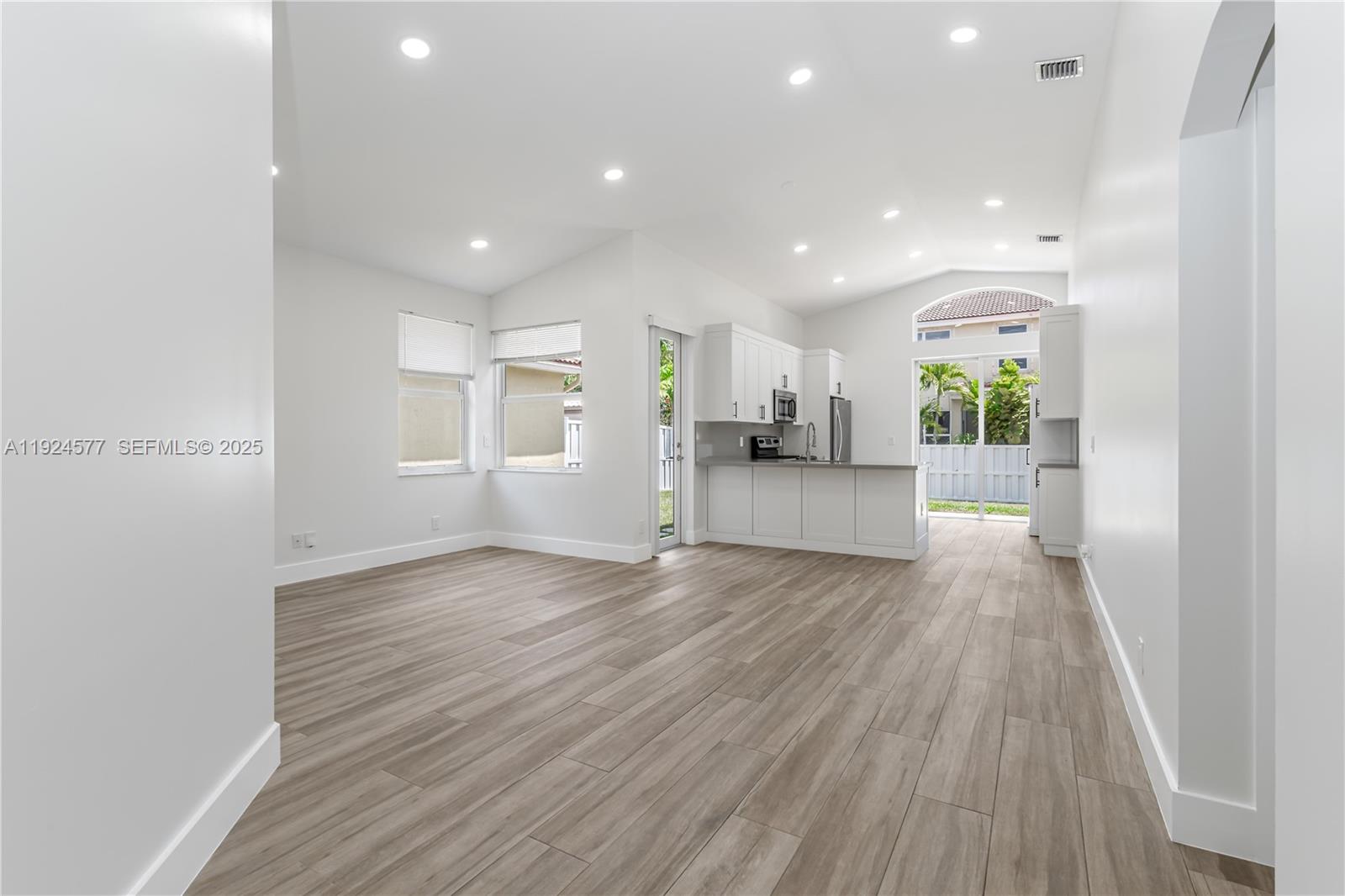 15130 Southwest 49th Court, Unit 15130 Davie, FL 33331 - Photo 4 of 25