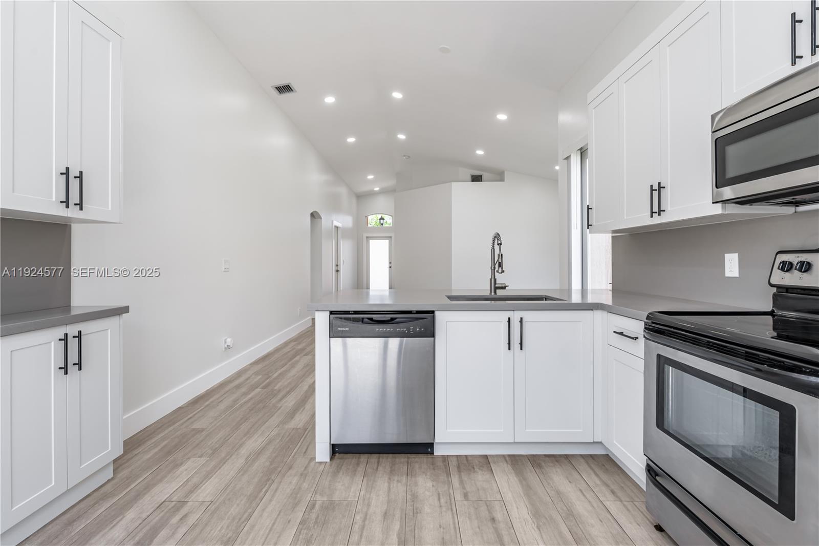 15130 Southwest 49th Court, Unit 15130 Davie, FL 33331 - Photo 9 of 25