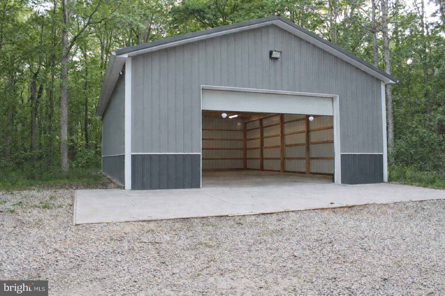 902 Vandyke Greenspring Road Townsend, DE 19734 - Photo 2 of 7