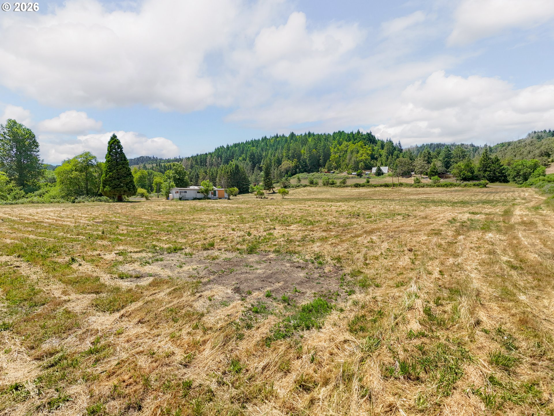 596 Raleigh Drive Winston, OR 97496 - Photo 14 of 30