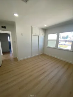 a view of empty room with window