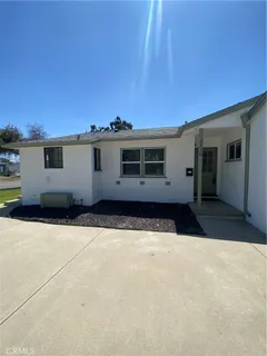 a house view with a outdoor space