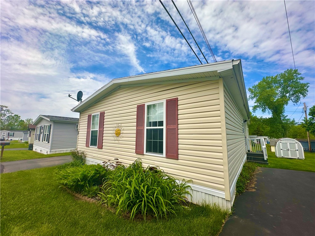 898 Ridge Road Webster, NY 14580 - Photo 2 of 33