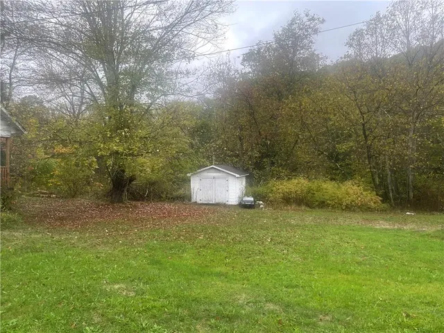 $29,900 | 105 Mohawk Street, Bruin, PA 16022