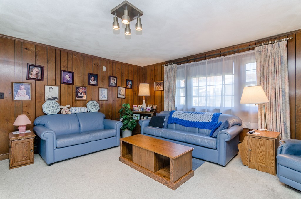 256 Alida Road Braintree, MA 02184 - Photo 8 of 25 Gallery Image 8