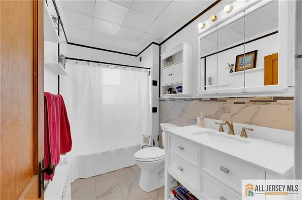 $3,200 | 14 Albourne Street, South River, NJ 08882