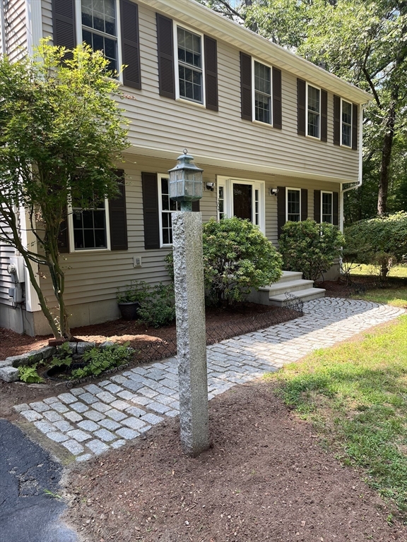 304 West River Road Uxbridge, MA 01569 - Photo 1 of 36 Gallery Image 1