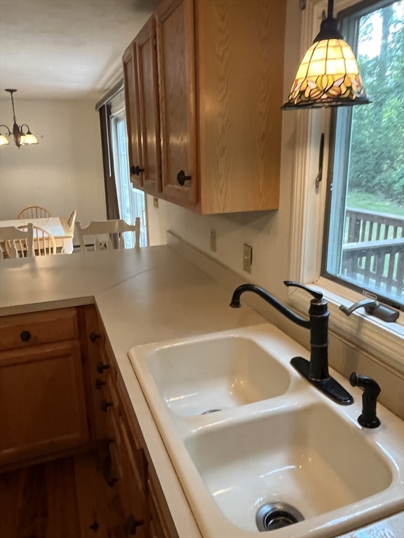 304 West River Road Uxbridge, MA 01569 - Photo 8 of 36 Gallery Image 8
