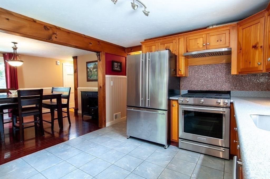66 Steven Road Bellingham, MA 02019 - Photo 5 of 28 Gallery Image 5