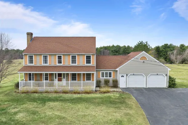 $739,000 | 107 County Farm Cross Road, Dover, NH 03820