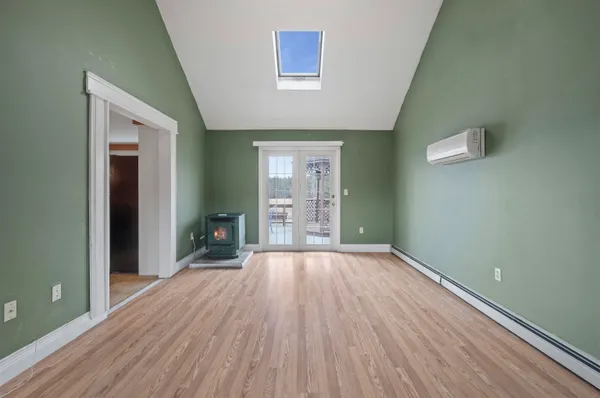 $739,000 | 107 County Farm Cross Road, Dover, NH 03820