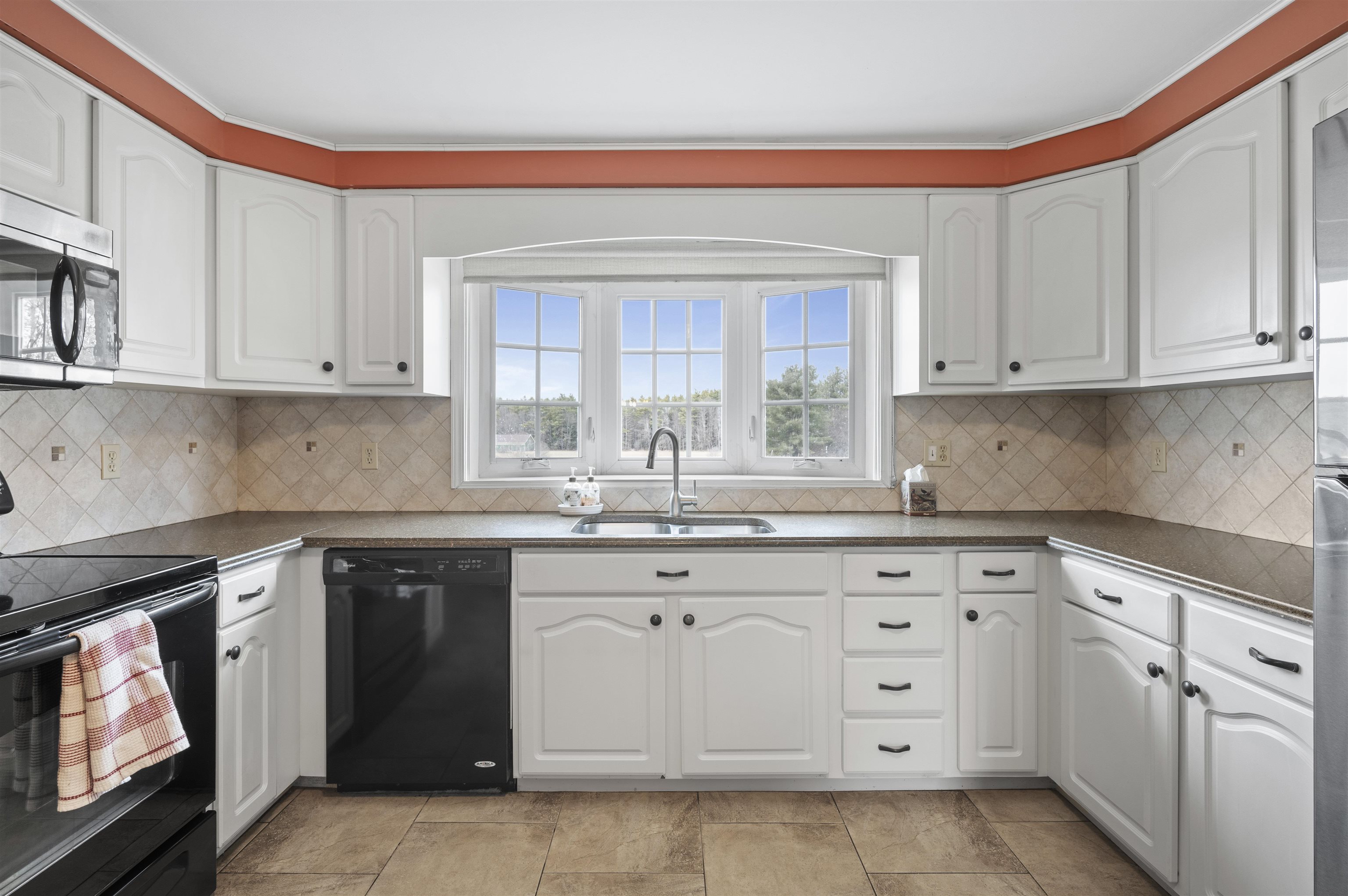 107 County Farm Cross Road Dover, NH 03820 - Photo 17 of 48