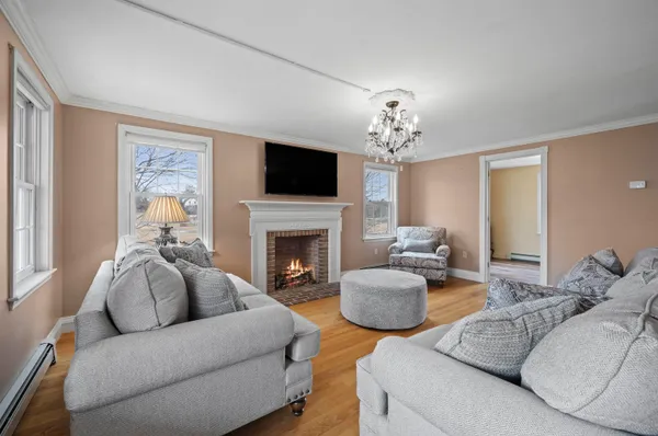 $739,000 | 107 County Farm Cross Road, Dover, NH 03820