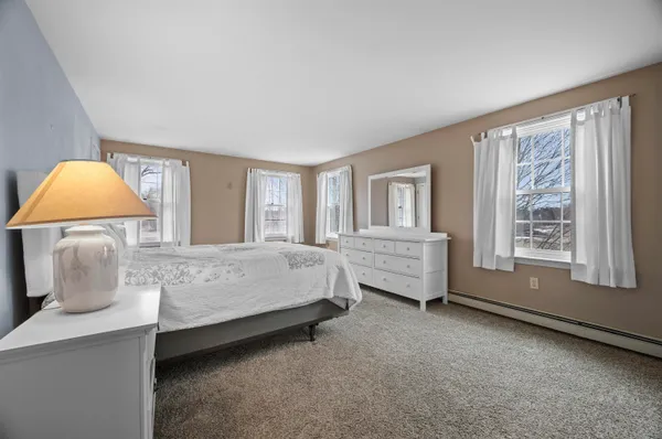 $739,000 | 107 County Farm Cross Road, Dover, NH 03820