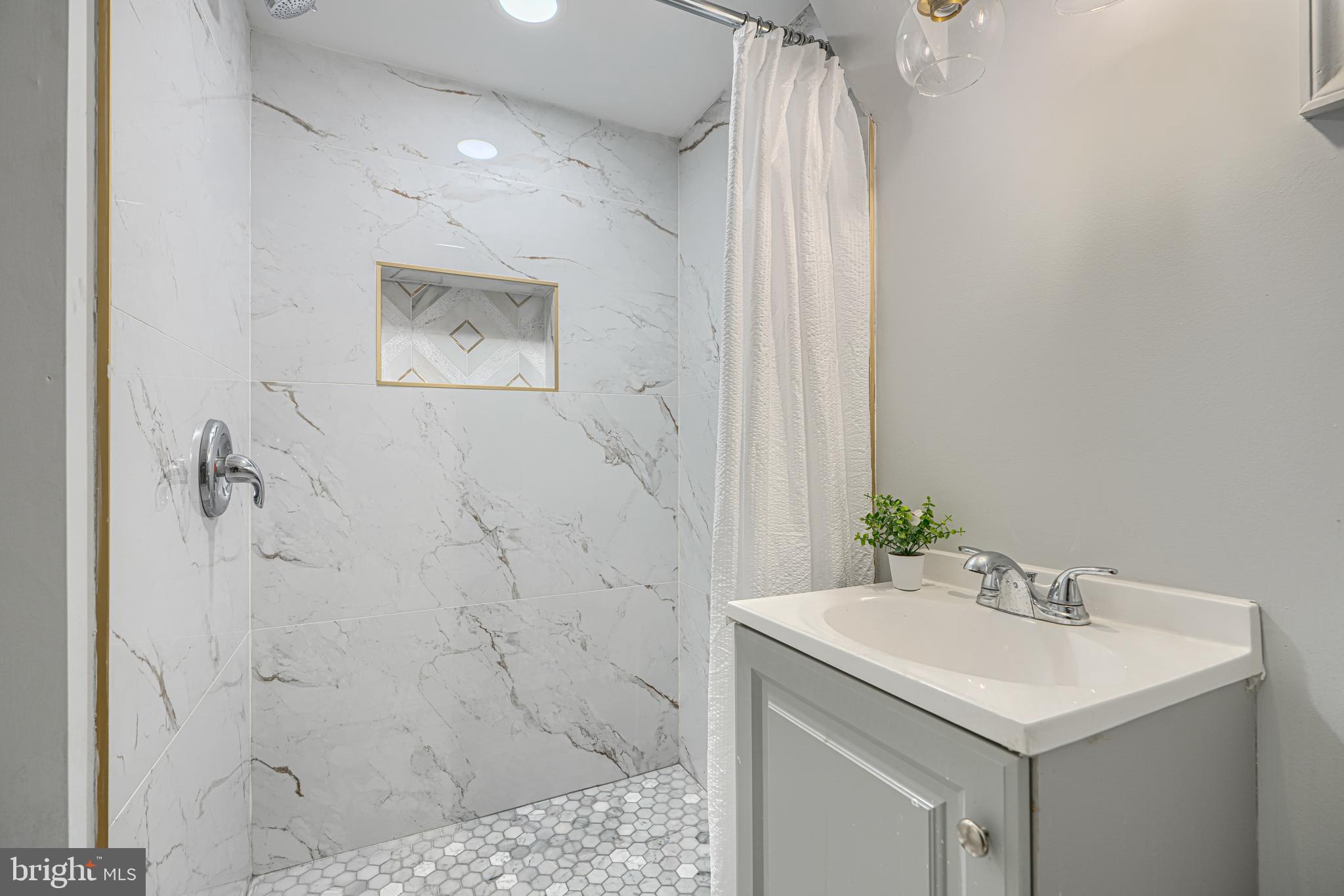 6505 Beechwood Road Baltimore, MD 21239 - Photo 49 of 64 Gallery Image 49