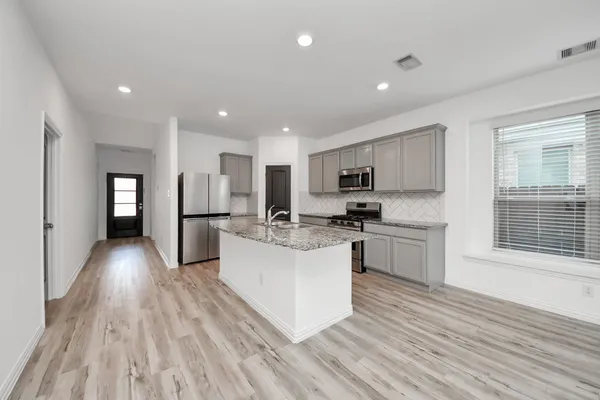 $2,500 | 20230 Creekdale Bend Drive, Cypress, TX 77433