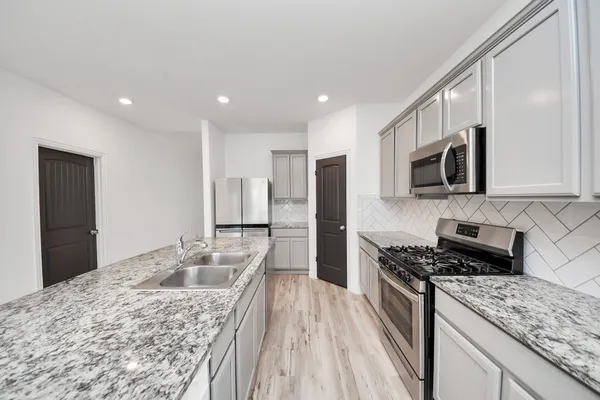 $2,500 | 20230 Creekdale Bend Drive, Cypress, TX 77433