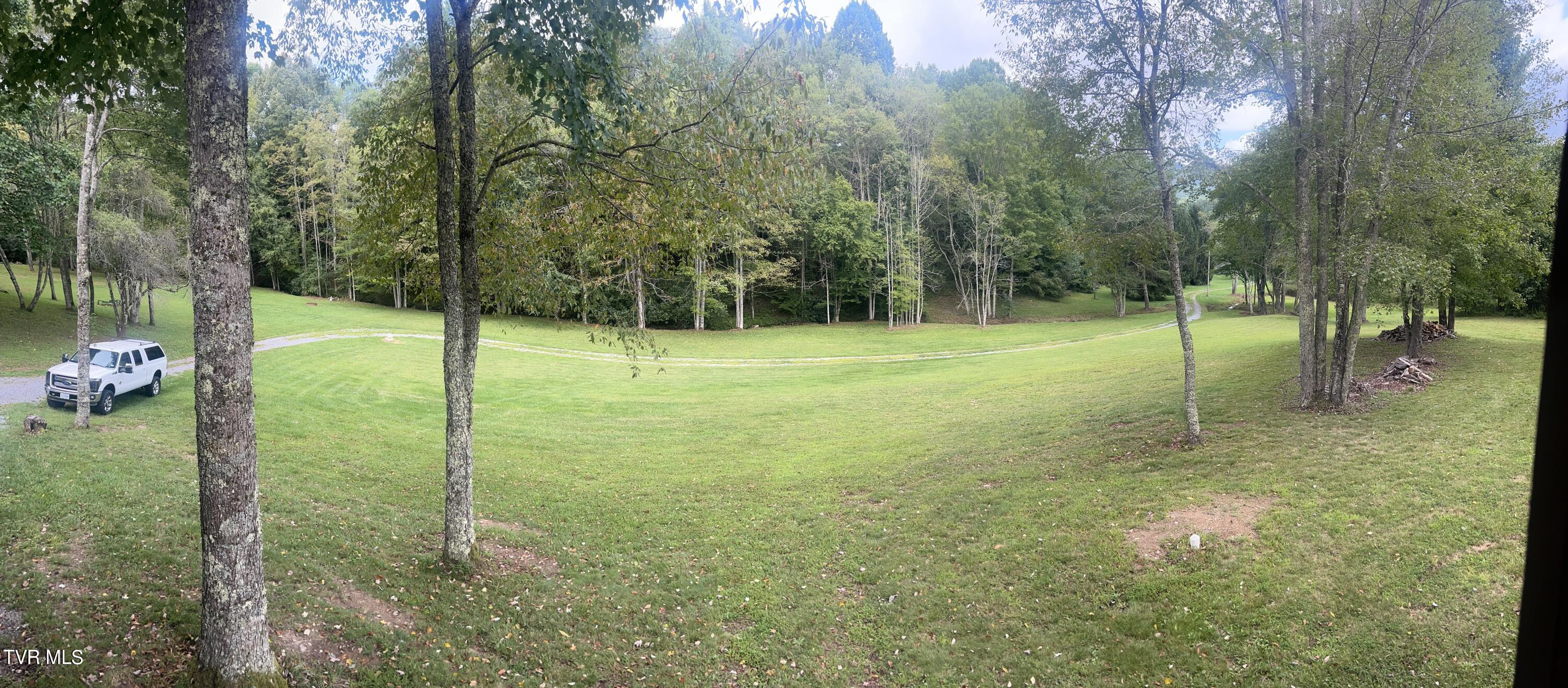 21240 Locust Branch Road Damascus, VA 24236 - Photo 13 of 58 DA3C321C-D45F-41B7-8EDF-0F15F1699D26