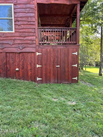$449,900 | 21240 Locust Branch Road, Damascus, VA 24236