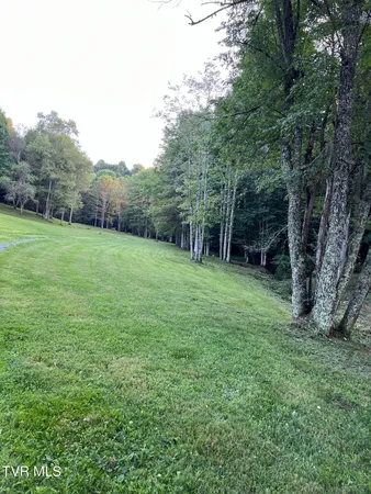 $449,900 | 21240 Locust Branch Road, Damascus, VA 24236
