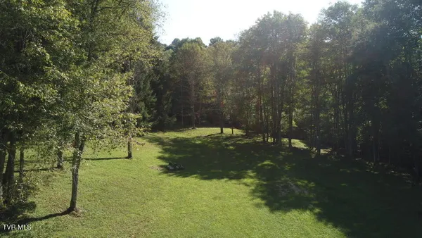 $449,900 | 21240 Locust Branch Road, Damascus, VA 24236