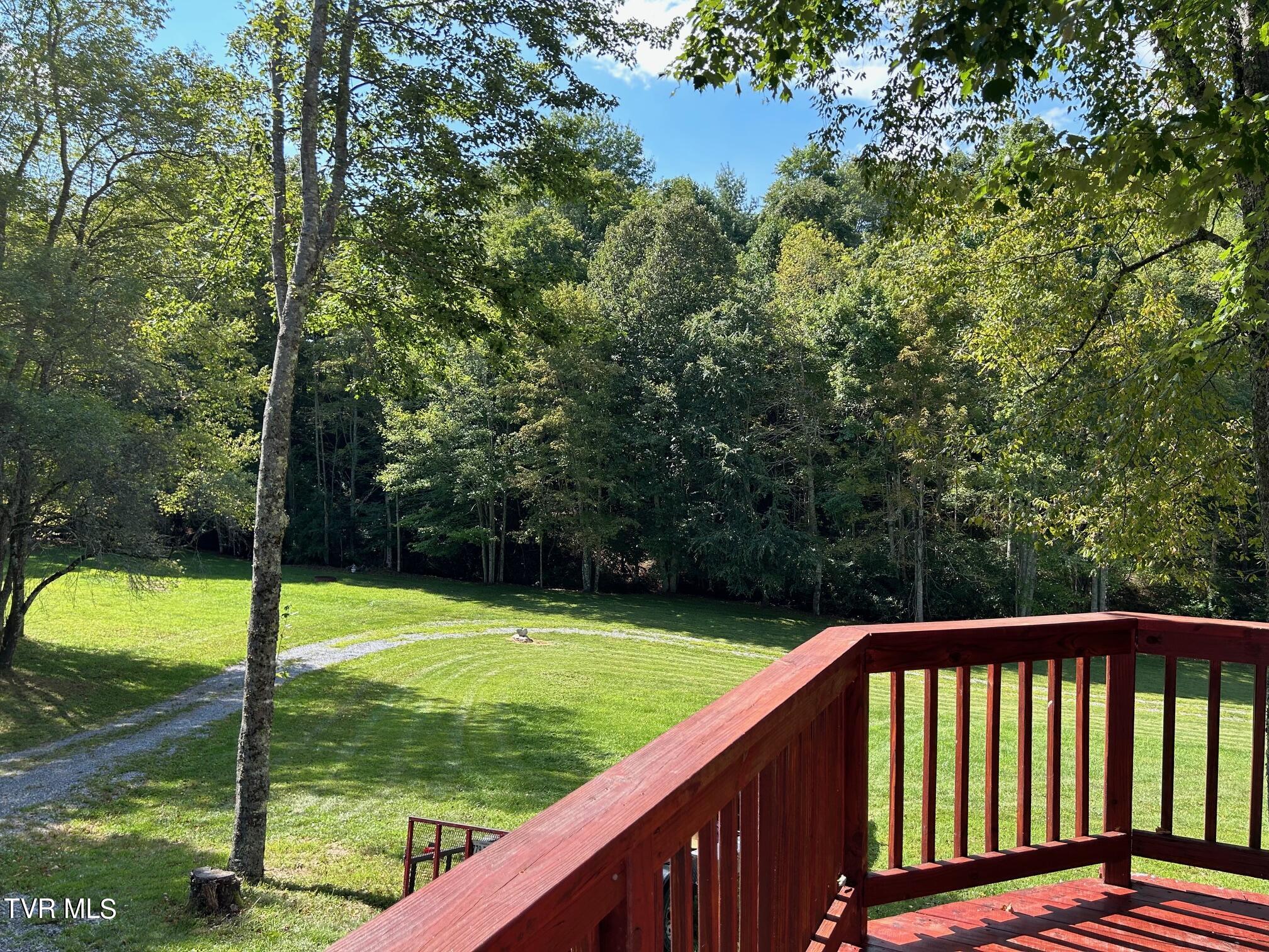 21240 Locust Branch Road Damascus, VA 24236 - Photo 8 of 58 5A56A5B1-B4E4-4815-BAFE-A5DF59F851C0