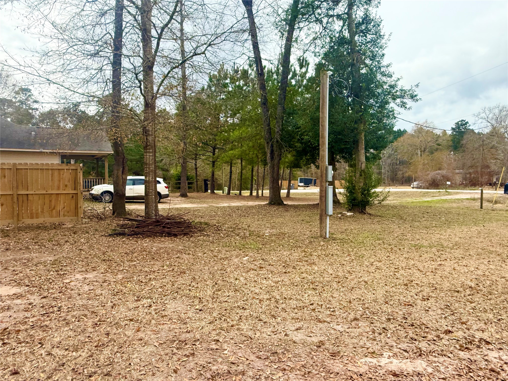 14912 Hannah Way Conroe, TX 77302 - Photo 4 of 20 a backyard of a house with barbeque oven