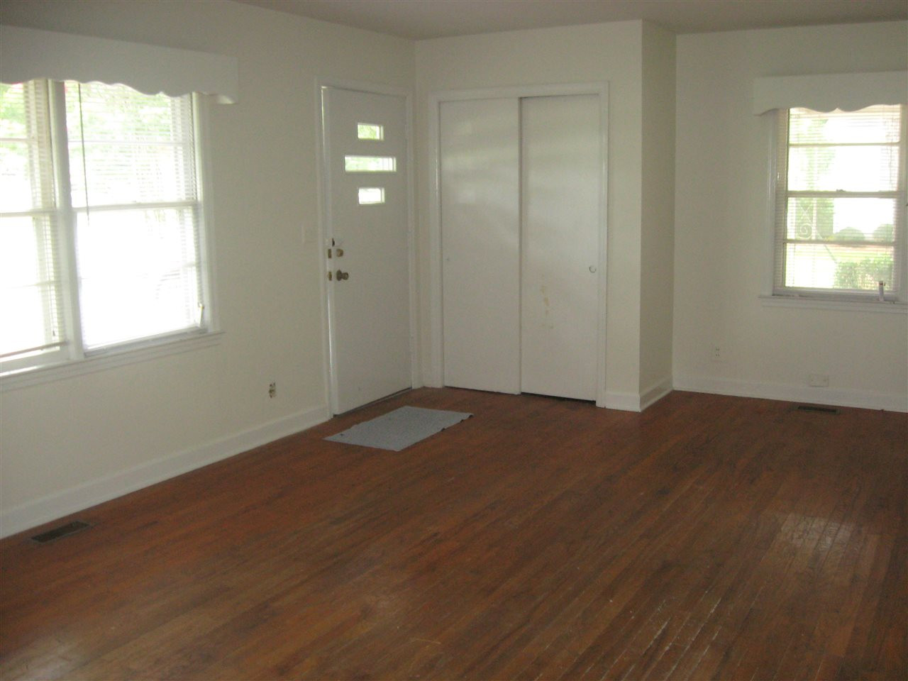 6170 Buffalo Road Selma, NC 27576 - Photo 5 of 18 front door