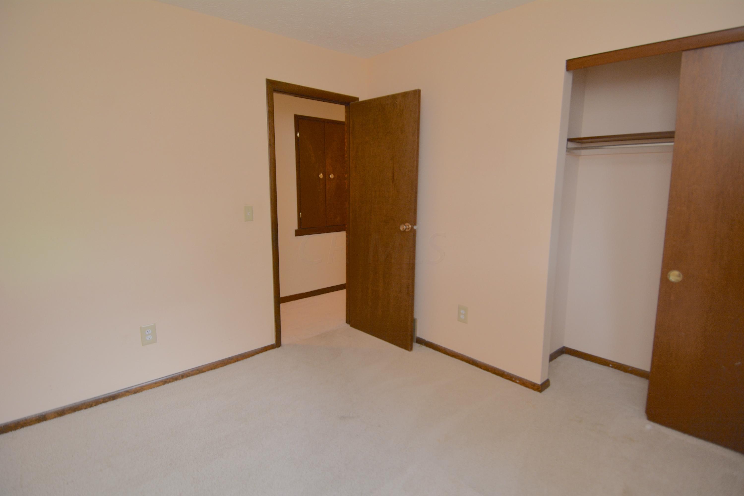 5465 Aspen Road Columbus, OH 43229 - Photo 17 of 23 Gallery Image 17