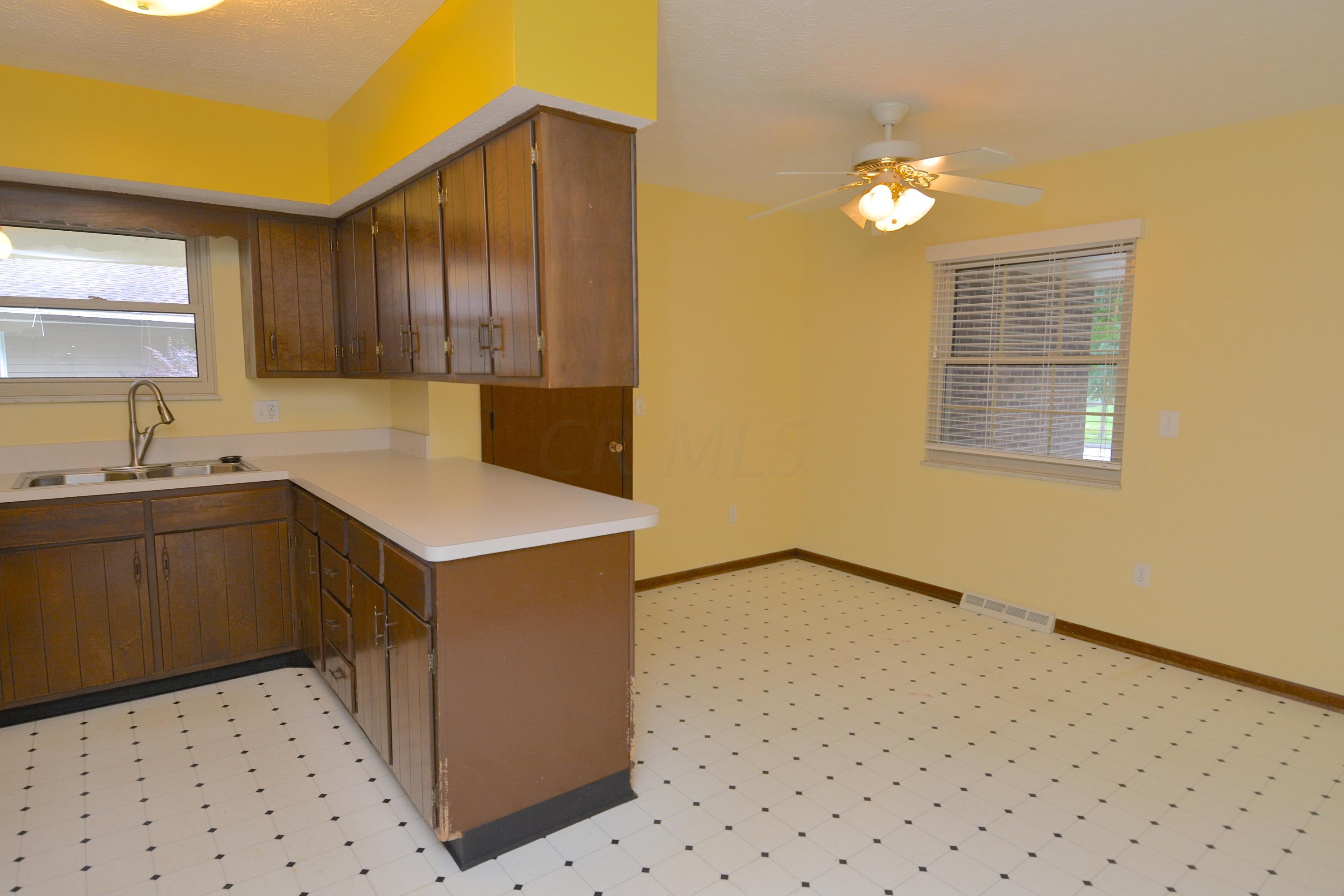 5465 Aspen Road Columbus, OH 43229 - Photo 8 of 23 Gallery Image 8